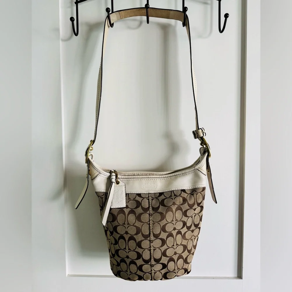 Vintage Coach Bleecker Monogram Bucket Bag White Leather Legacy Crossbody